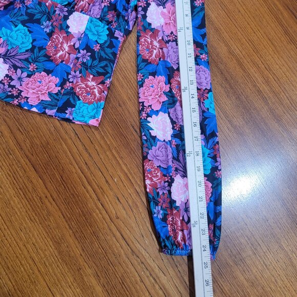 SO Goods For Life Womans Small Beautiful Floral Top Junior - Picture 11 of 13